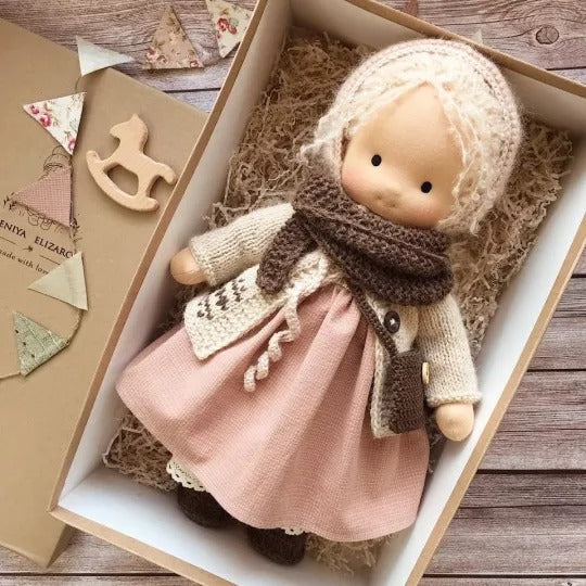Művészi kézzel készített Waldorf baba - a megfelelő játékok gyerekeknek és felnőtteknek 🎁-Selena